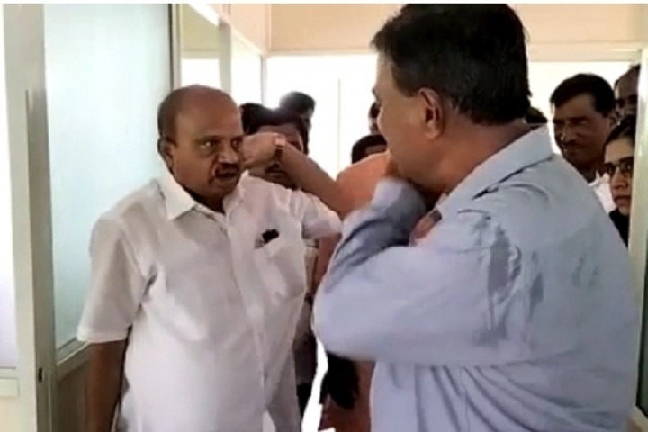  karnataka jds mla slapped principal in college premises  