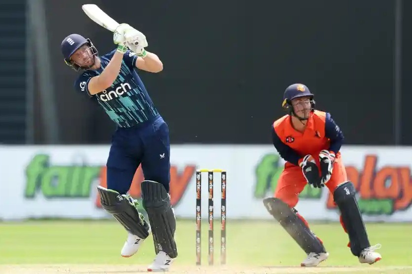 Double bounce delivery lands outside the pitch Jos Buttler hits it for six anyway