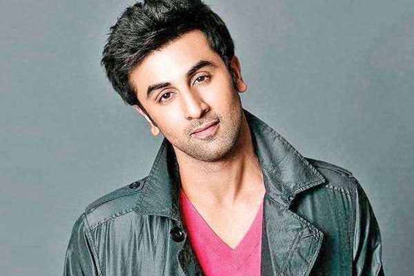 Ranbir Kapoor escapes unhurt in mishap while going to 'Shamshera' trailer launch