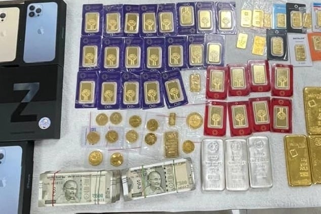 12 kg gold, 3 kg silver seized from IAS officer's house