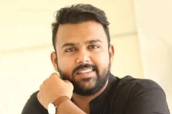 'Pelli Choopulu' director's confession earns him the respect of Netizens