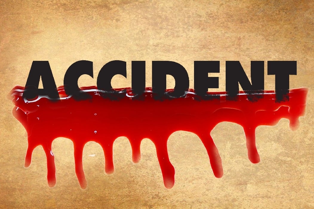 Two persons burnt alive in Telangana car accident