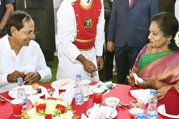 KCR in Governor Tamilisai tea party