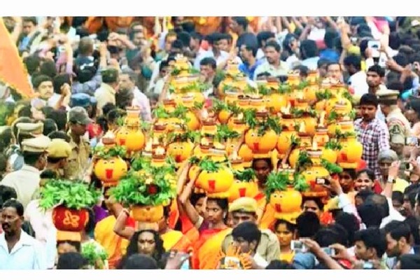 CM KCR wishes Telangana people on Bonalu festival