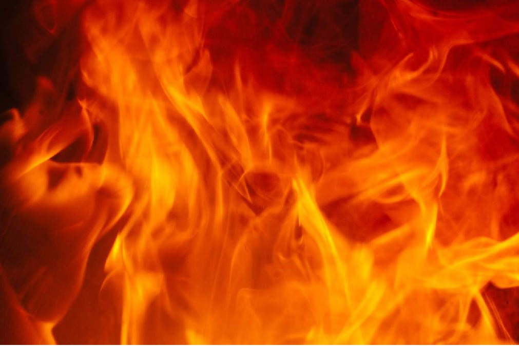 Mother and daughter dead in fire accident in Konaseema