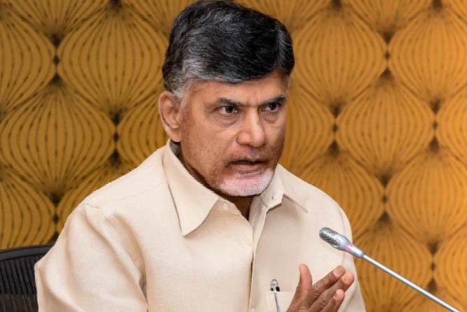The behavior of the police is against the verdict of the Supreme Court Chandrababu letter to AP DGP