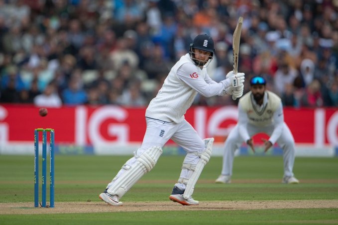 England reach 200 mark in Birmingham test