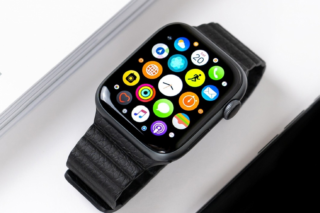 Apple Watch Series 8 likely to have larger display