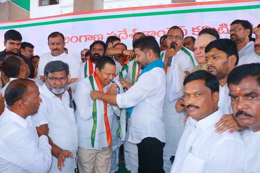 erra sekhar joined in congress party