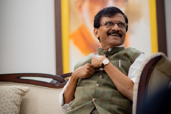 When there nothing left to lose Sanjay Raut message as Uddhav camp moves SC
