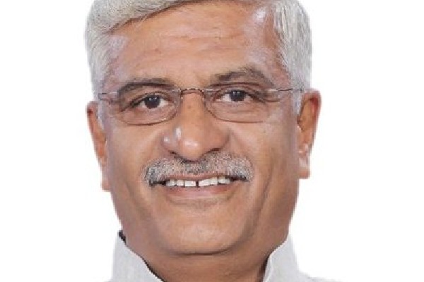 union minister gajendra singh shekhawat angry over own party leader sathya mkumer comments