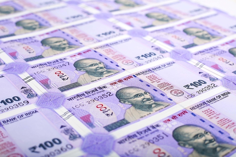 Rupee to trade in 78.75-80 band for dollar: Kotak Mahindra Bank