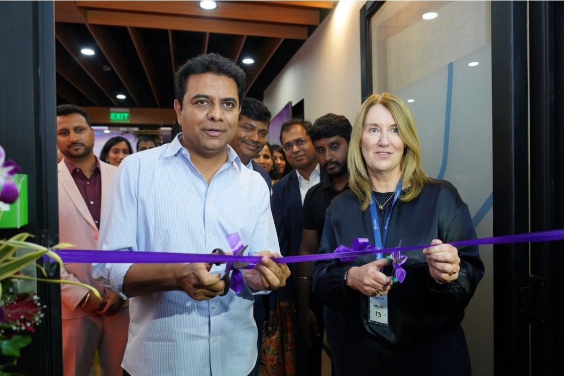 ktr inaugurates Experian Global Innovation Centre in hyderabad