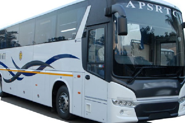 APSRTC bus driver leaves bus on road and goaway in andhrapradesh
