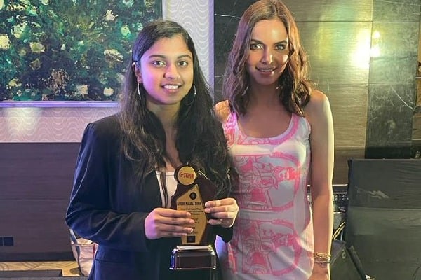 Roja daughter Anshu Malika gets best author award