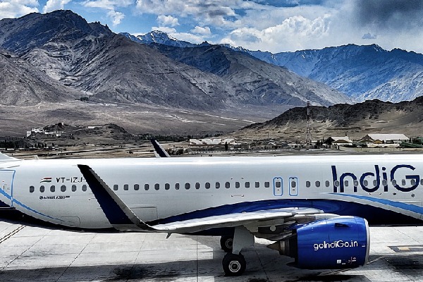 indigo flight enroute from sharjah to hyderabad landed in karachi of pakistan