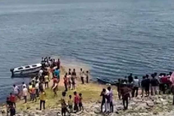 Jharkhand boat tragedy deceased 8 people belongs to one family 