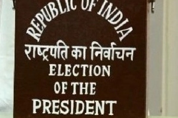 'Mr Ballot Boxes' reach Delhi a day after Presidential poll