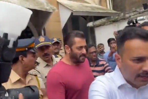 Salman Khan reportedly seeking gun licence from Mumbai police 