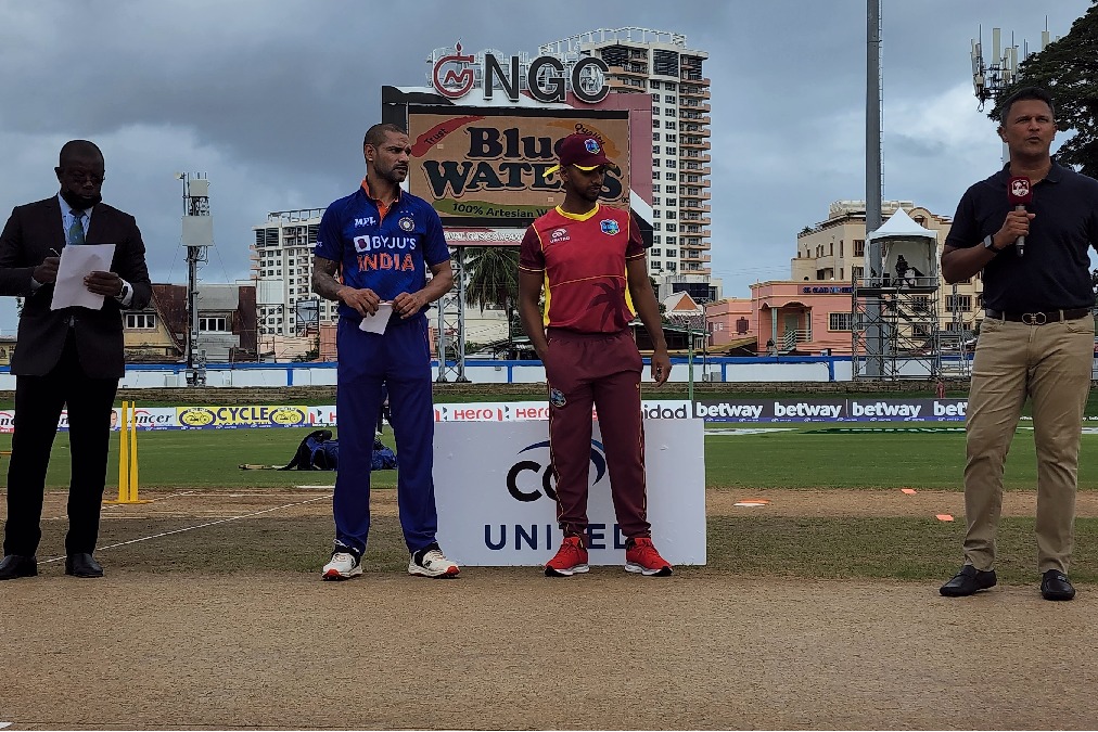 westindies wins the toss and chose ro field first