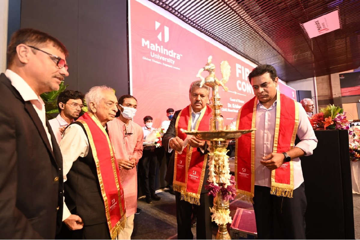 ktr attends as chief guest to mahindra university forst convocation