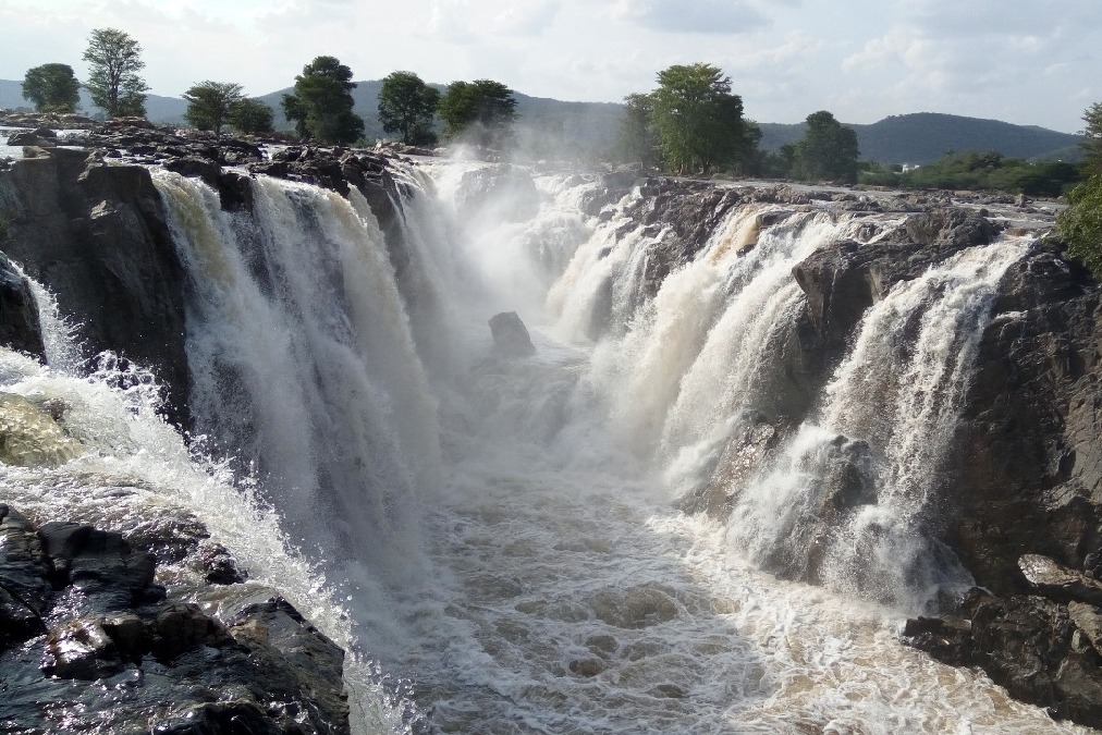 Best Waterfalls In India to Visit During Monsoons