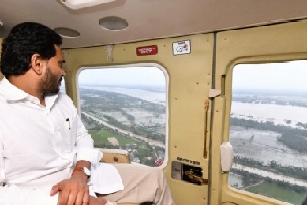 Andhra Pradesh CM visits flood-hit Konaseema