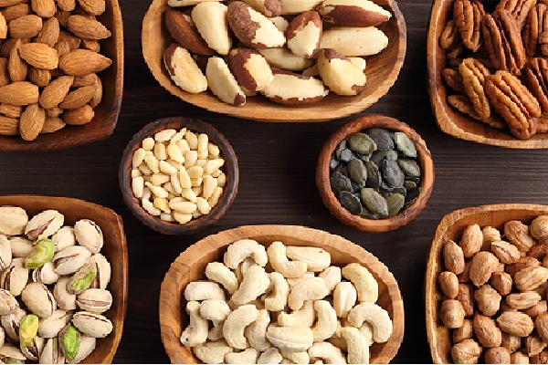 healthy nuts that lower bad cholesterol levels