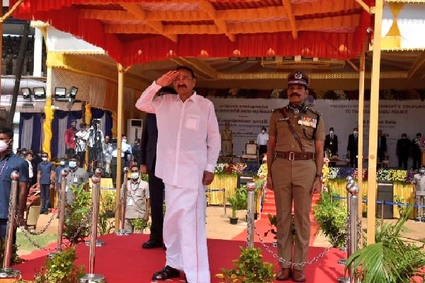 Vice President presents 'President's Colours' to TN Police