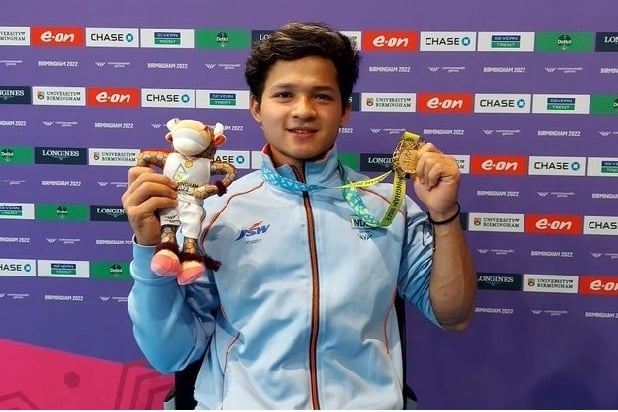 Prez, PM congratulate Jeremy Lalrinnunga for bagging gold at CWG