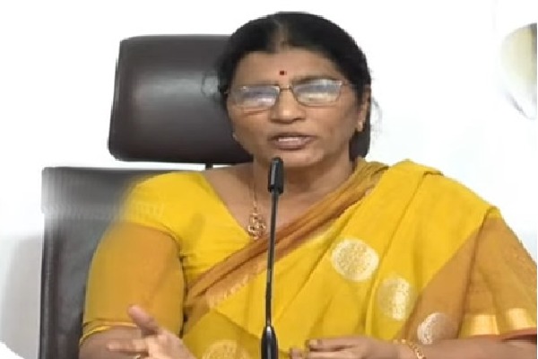 Lakshmi Parvathi opines on Umamaheswari suicide 