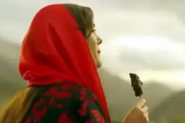 Iran banned women from appearing in ads  