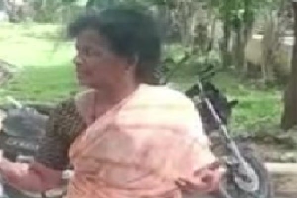 Annamayya dist: Woman beheads daughter-in-law, walks with head to police station