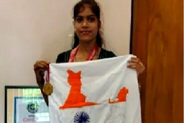 This girl embroidered India's map in over 19 minutes