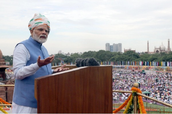 PM Modi hits out at 'parivaarwaad, bhai-bhatijawad' in I-Day speech