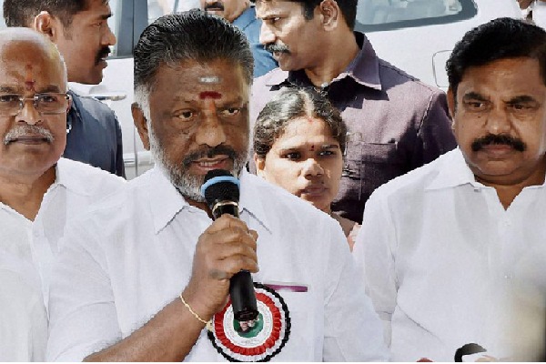 Madras HC rules in Panneer selvams favour orders fresh AIADMK general council meeting