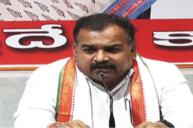 Manickam Tagore counters Shashidhar Reddy comments