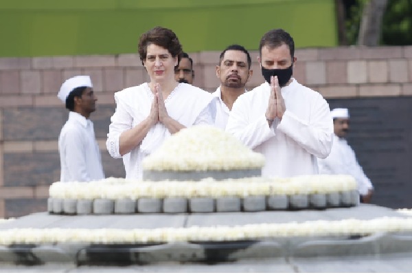 rahul gandhi with his sister and brother in law pays tributes to his father rajiv gandhi