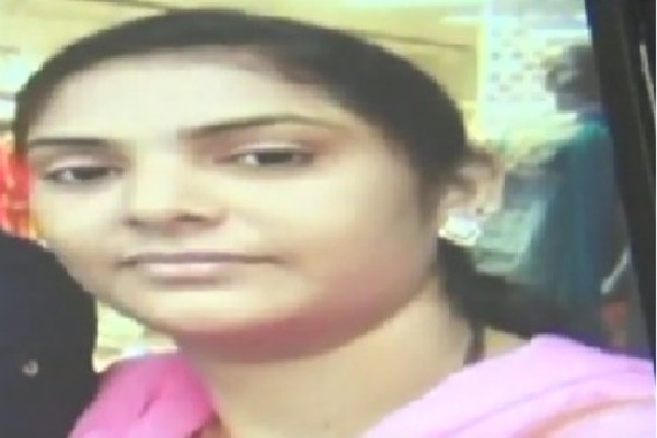 Kakinada: WhatsApp chat reveals wife murdered public prosecutor with paramour’s help