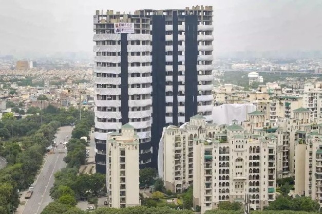 Noida Twin Towers demolished 