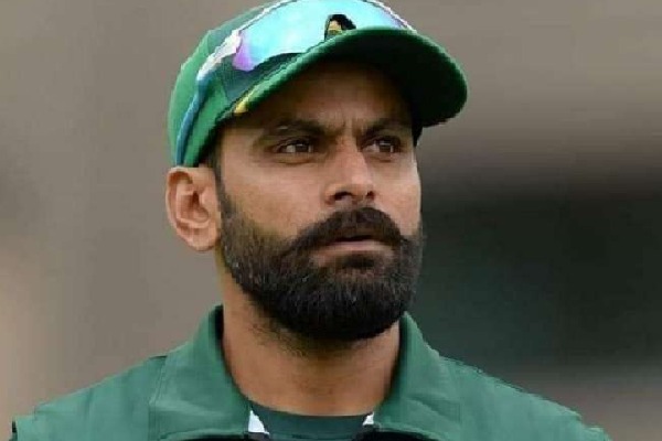 India laadlas because they make more money not because they play well Mohammad Hafeez