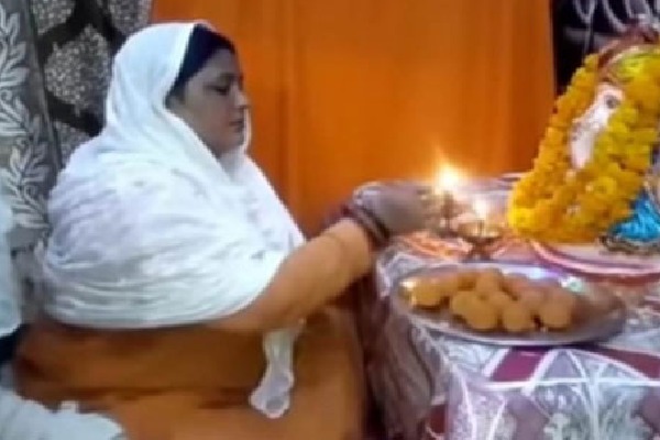 BJPs Muslim leader Ruby Khan brings home Ganpati for 7 days Maulana issues fatwa
