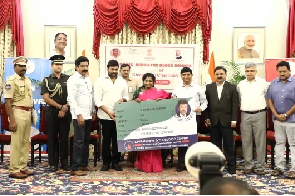 Raktha Dhathalaku ChiruBadratha card inaugarated  by GovernorDr Tamilisai 