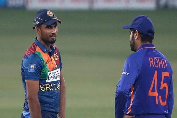 Asia Cup 2022 India vs Sri Lanka: Angry fans demand Pant, Chahal's ouster