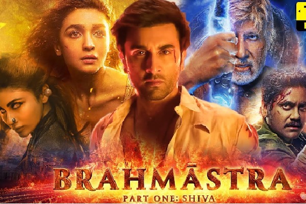 Umair Sandhu first review on Ranbir Kapoor Alia Bhatt Brahmastra movie