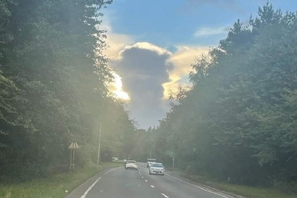 Queen Elizabeth spotted in clouds
