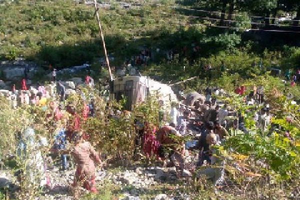 Eleven people dead as mini bus fallen into a gorge in Jammu Kashmir