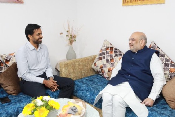 Pullela Gopichand met home minister Amit Shah