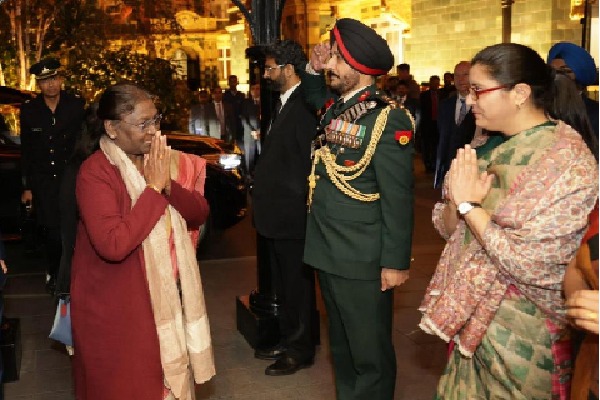 President Droupadi Murmu arrives in London for Queen funeral