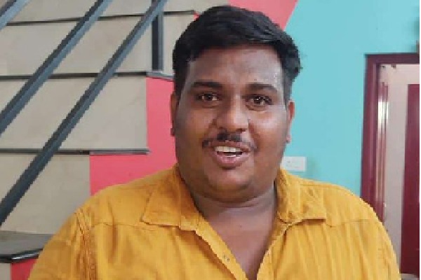Kerala auto driver wins 25 crores lottery 